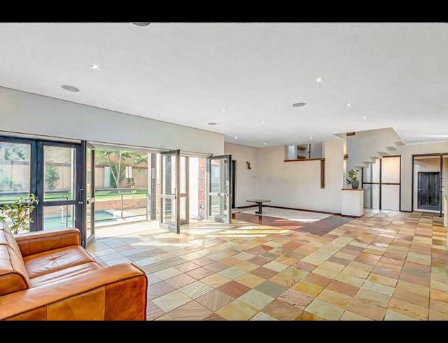 6 BEDROOM PROPERTY TO RENT IN DAINFERN VALLEY ESTATE